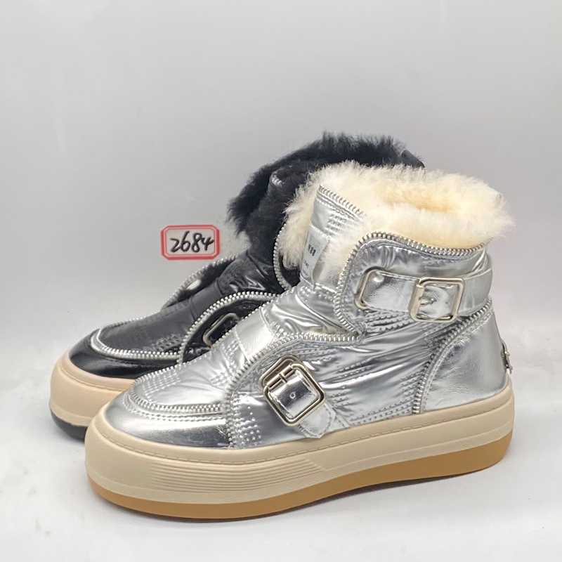 品牌撤柜头层牛皮雪地靴女