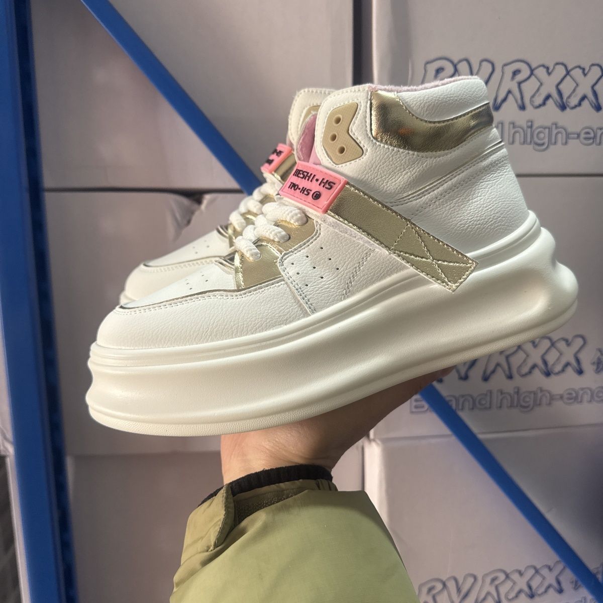 撤柜断码厚底真皮板鞋女冬