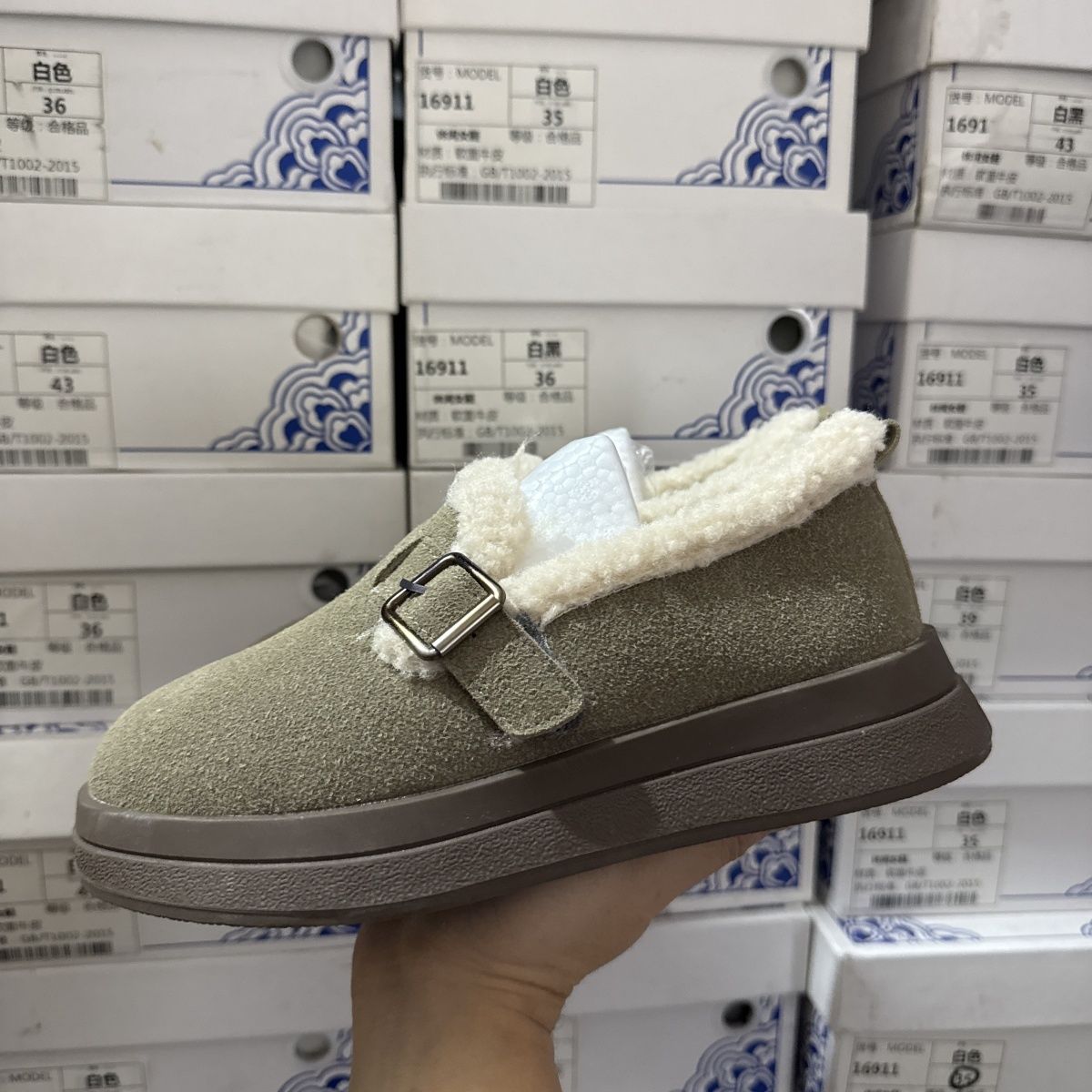 轻便撤柜断码厚底真皮勃肯鞋女冬季加绒保暖超软休闲废土风板鞋女