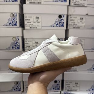 女春秋不累脚跑步休闲旅游板鞋 牛筋底品牌撤柜断码 平底真皮德训鞋