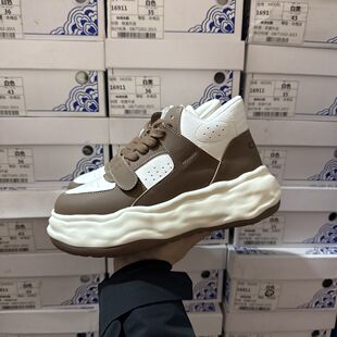 潮流美式 女春秋圆头百搭增高高帮鞋 厚底真皮板鞋 超轻商场撤柜断码