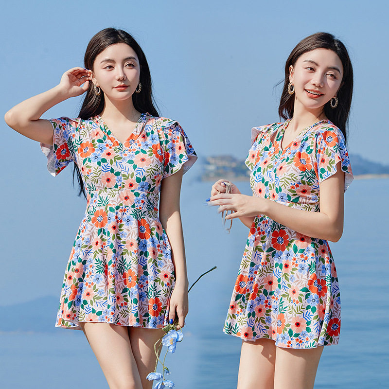 泳衣女甜美碎花分体海边沙滩度假女士泳装遮肉显瘦泳裙短袖保守款