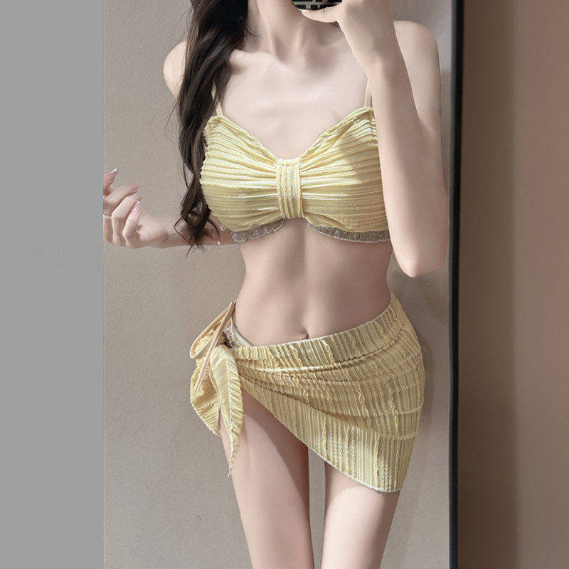 多巴胺纯欲风分体泳衣女性感显瘦