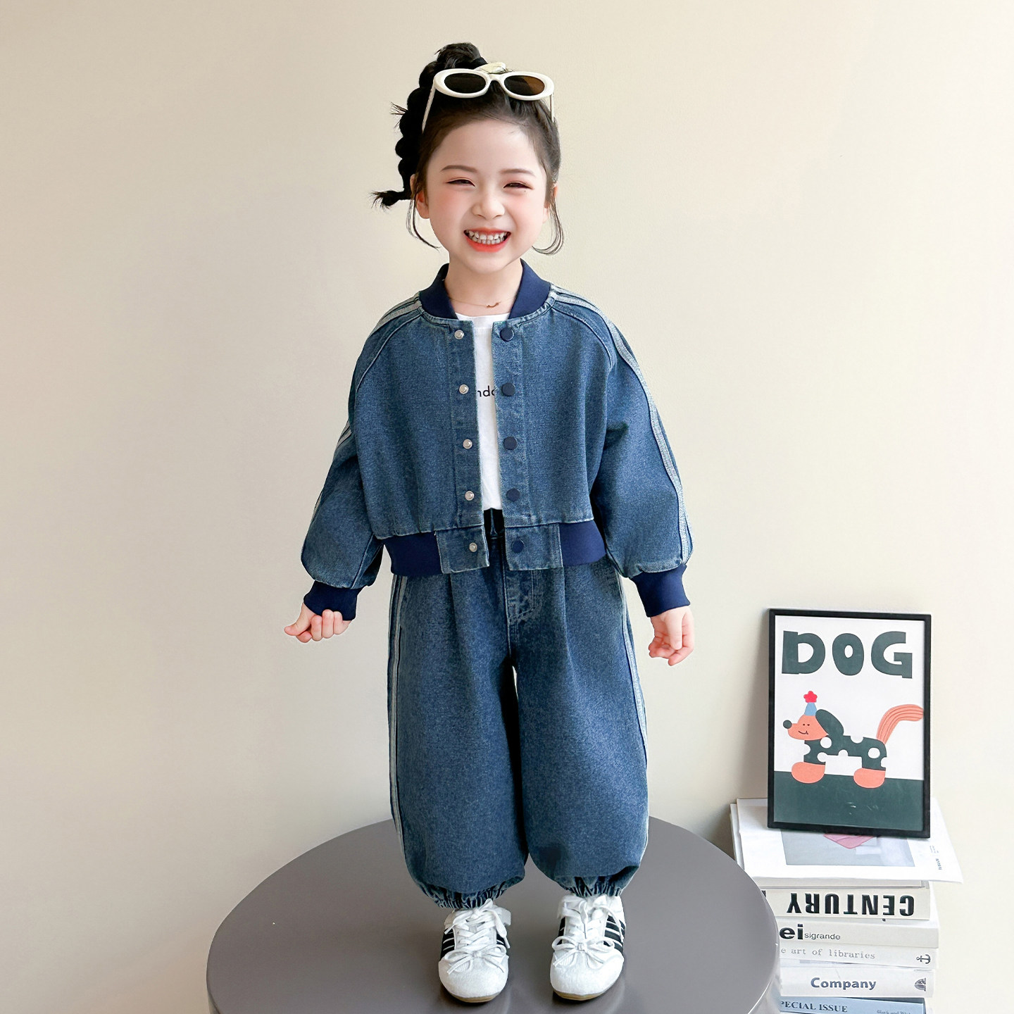 儿童洋气牛仔春季2026新款三件套宝宝春秋女童韩版棒球服套装衣服