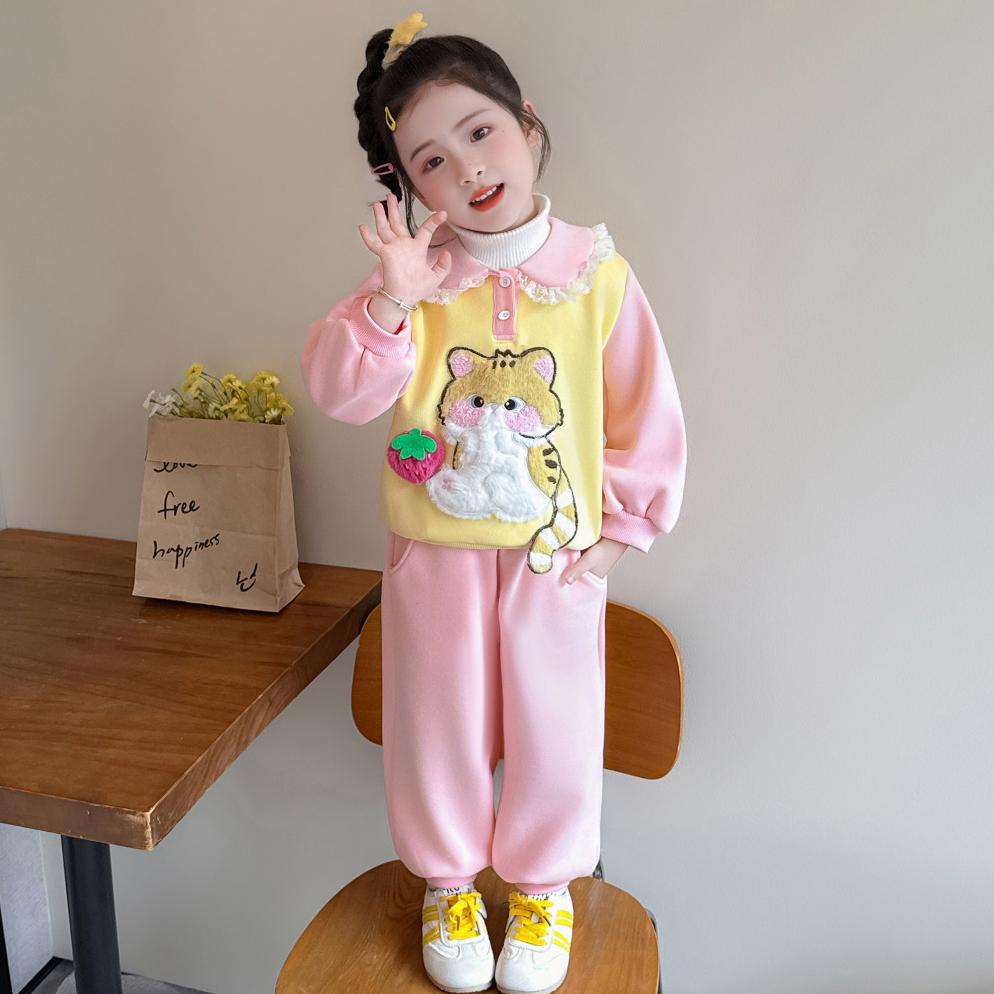 女童冬季新款糖果风卫衣两件套