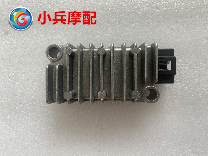 适用于雅马哈凌鹰ZY125稳压器整流器充电器硅整流