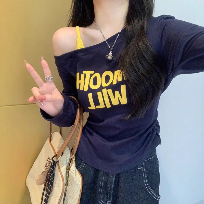 漂亮MM斜肩露锁骨收腰长袖T恤女2026秋季打底衫假两件设计上衣ins