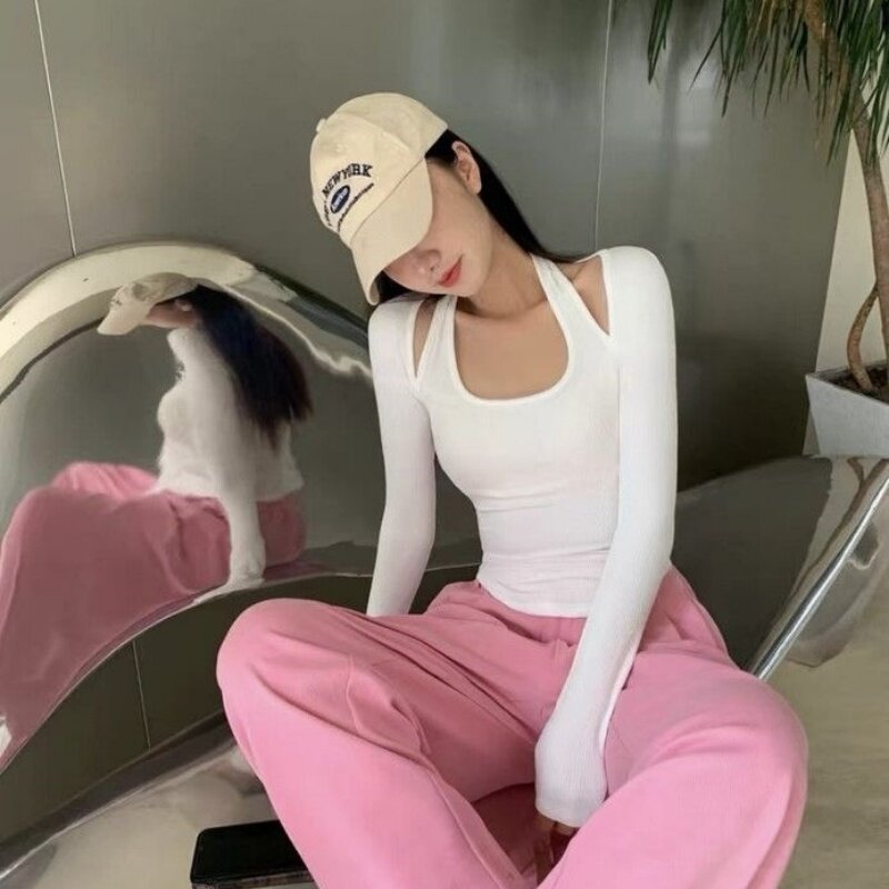纯欲辣妹短款挂脖上衣女春秋季修身长袖t恤别致露肩打底衫内搭ins