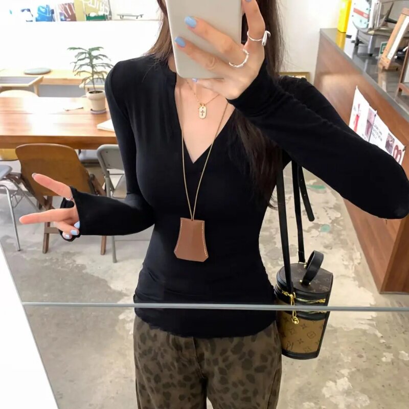 春秋季新款气质V领薄款修身轻熟纯欲风紧身显瘦打底长袖t恤上衣女