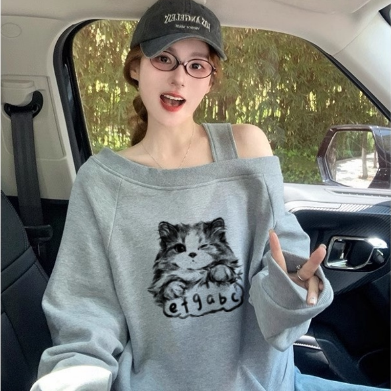 2026新款趣味猫咪印花斜领露肩套头卫衣女秋季慵懒风宽松上衣ins