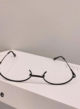 网红ins下半框眼镜女日系软妹子