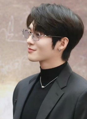 檀健次何慧于适明星同款2024新纯钛防蓝光男女近视眼镜框架Atomic