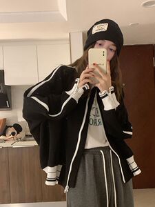 2023秋冬季棒球服外套女韩版宽松时尚潮牌撞色立领拉链休闲卫衣女