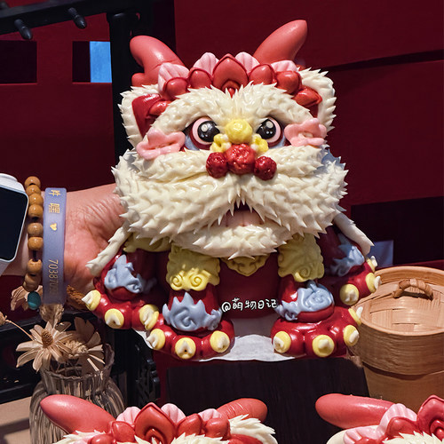 萌物日记国潮风中式周岁小醒狮