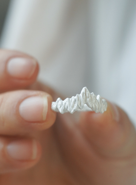 椿屿见山纯银烧白戒指通体925银