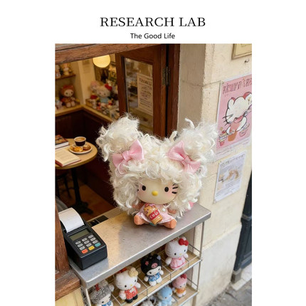 原创手作HelloKitty小鼻嘎甜美毛绒包挂件白色卷发kt猫玩偶钥匙扣