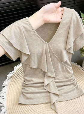 荷叶领短袖t恤女法式v领驼色