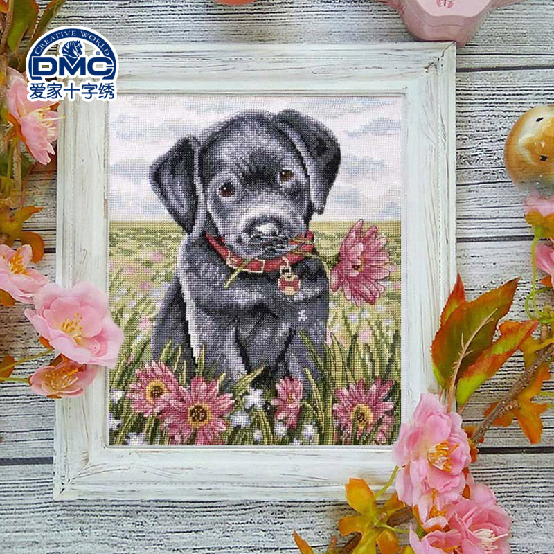 法国dmc十字绣套件卡通动物客厅卧室精准印花 花丛中的小黑狗