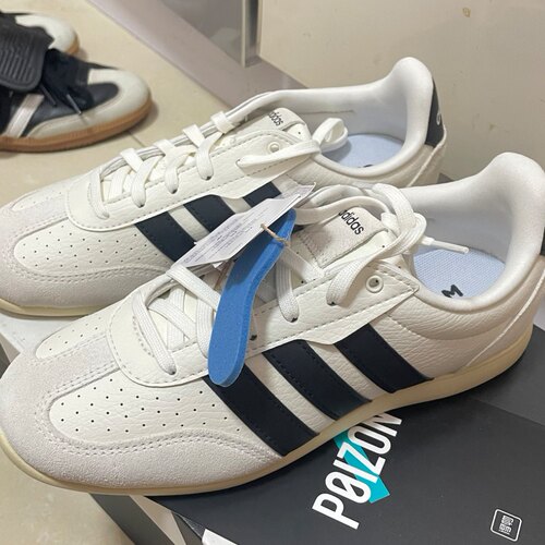 adidas BARREDA LO 德训鞋男女同款米白运动鞋休闲鞋JR4618