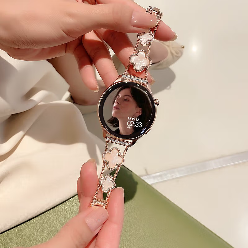 新智能手表女士四叶草多功能血压心率运动手环情侣520礼物送女友