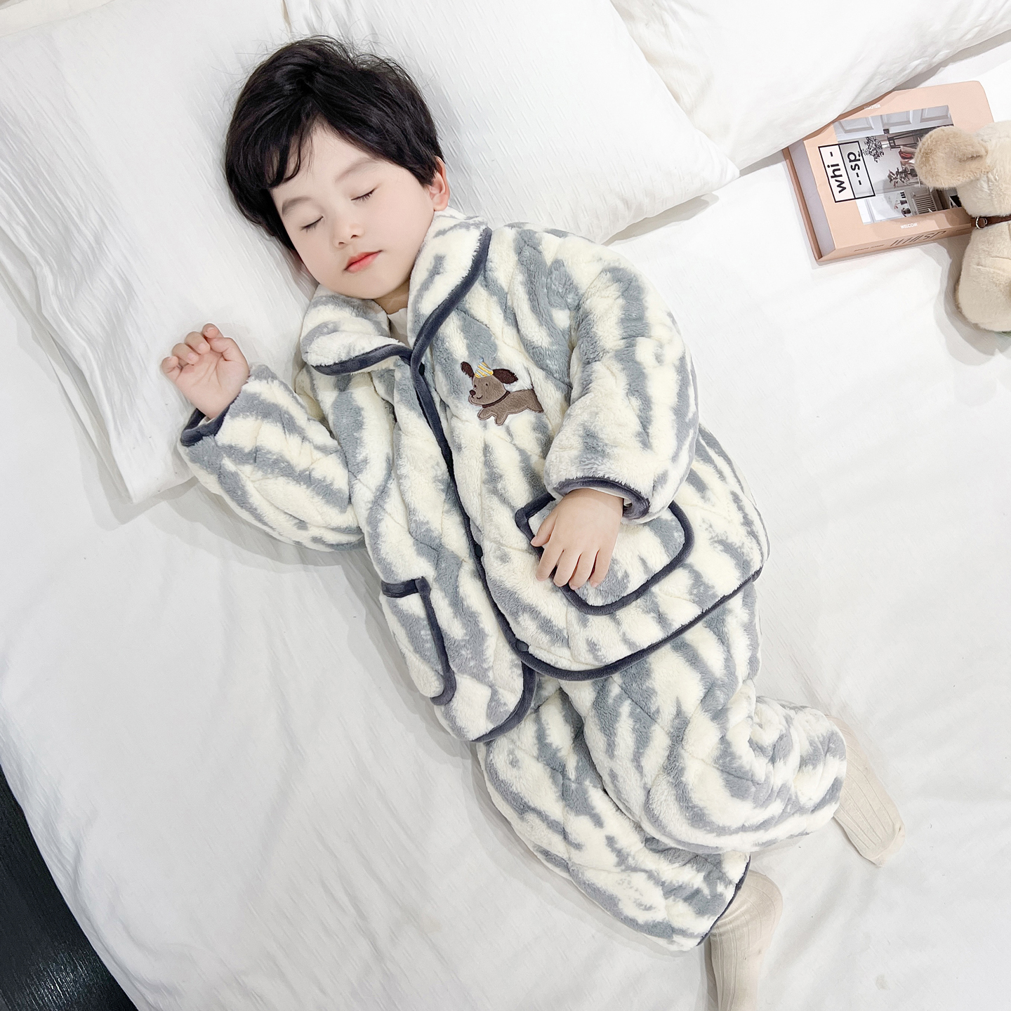 卡通小狗睡衣套装保暖夹棉超柔软