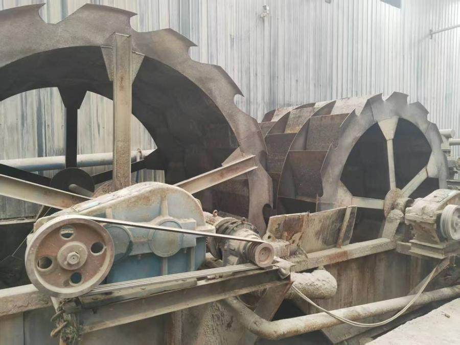 1月25日三门峡位于灵宝市故县镇立新石料厂内的颚式破碎机、锤式破碎机、振动筛、水洗轮、脱水筛、传送带、压滤机（型号规格：YXDS-3000）各一台、跳汰机两台网络拍卖公告