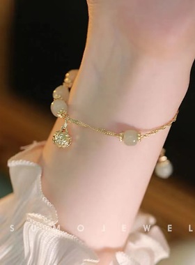 小红书热销款和田玉铃铛手链女小众设计感复古高级感时尚新款手串