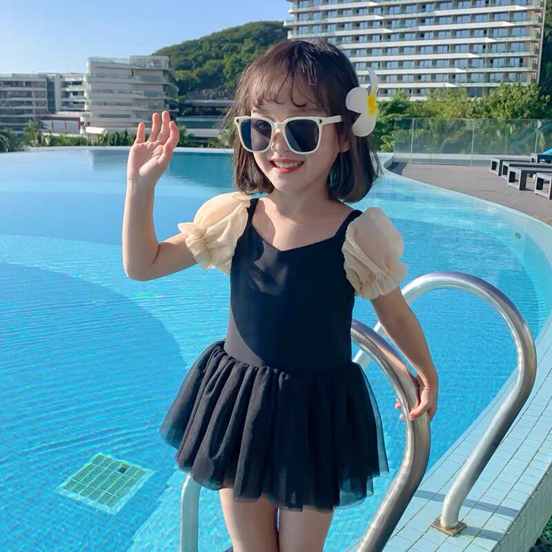649哈哈家 女童夏季新款洋气韩版甜美时髦百搭休闲泳衣 - 实物图