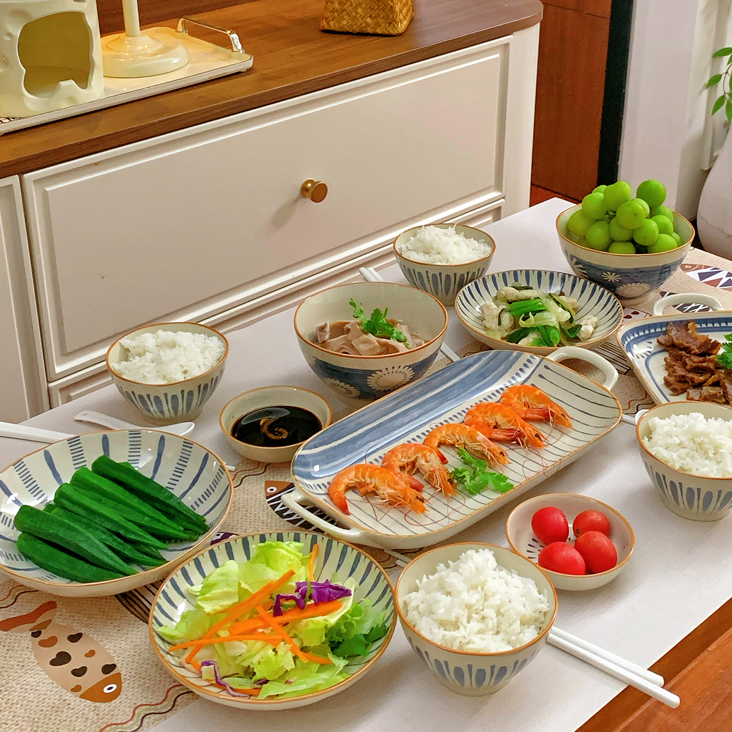 日式釉下彩2025新款碗碟套装家用高颜值陶瓷餐具乔迁送礼饭碗盘子