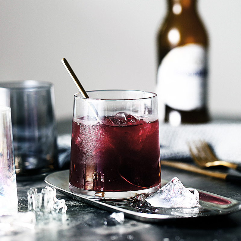 透明创意风加厚炫彩饮料啤酒杯