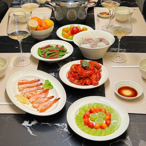 奶油风釉下彩陶瓷碗碟套装乔迁