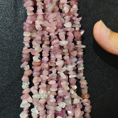 天然紫马粉晶碎石珠子 带孔打孔珠子 粉色玉石DIY手工手串用珠