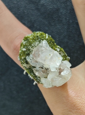 天然花园水晶戒指 绿帘石共生白水晶晶簇原矿开口可调节手工戒指