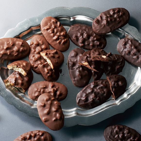 日本WITTAMER夏威夷果巧克力饼干