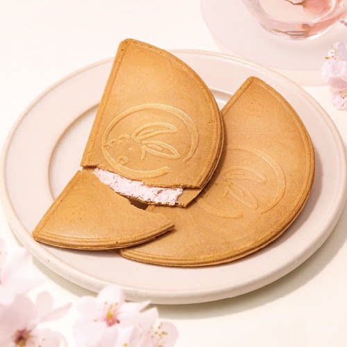 满200日本直邮 春季限定 镰仓半月兔子樱花夹心薄饼5枚