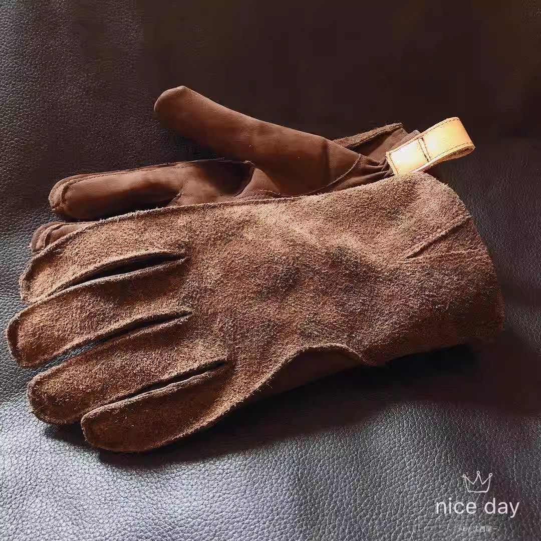 现货小熊爪复古牛皮做旧翻毛户外防寒保暖手套摩托机车真皮定制