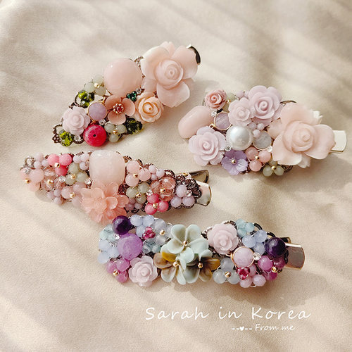 刘海夹立体花朵韩国古典美女