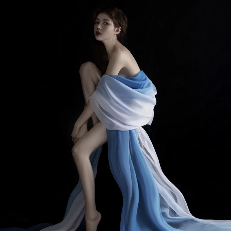 渐变色舞蹈摄影丝巾女四季通用