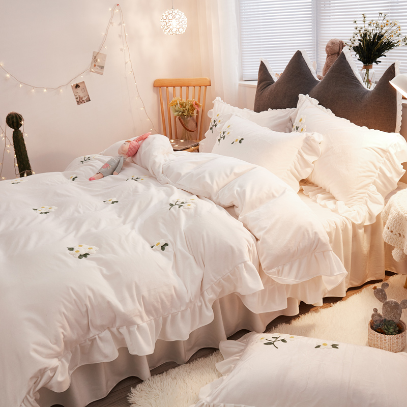 速发秋冬雏菊床上四件件双套法莱绒牛奶绒床裙三套面保暖刺绣