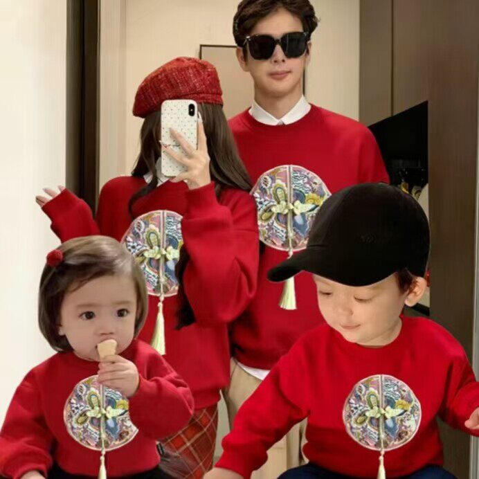 高级感秋冬卫衣亲子装一家三口中国风婴儿红色加绒时尚母女拜年服