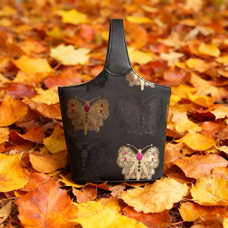 非遗宋锦水桶包新中式桑蚕丝黑金蝴蝶单肩斜挎包国风送妈妈旗袍包,箱包皮具/热销女包/男包,水桶包,淘宝优惠券,粉丝福利购,淘宝优惠卷