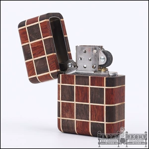 Pindu Red Black Retro Zippo более легкая раковина Отправить деревянная оболочка с более легкой раковиной