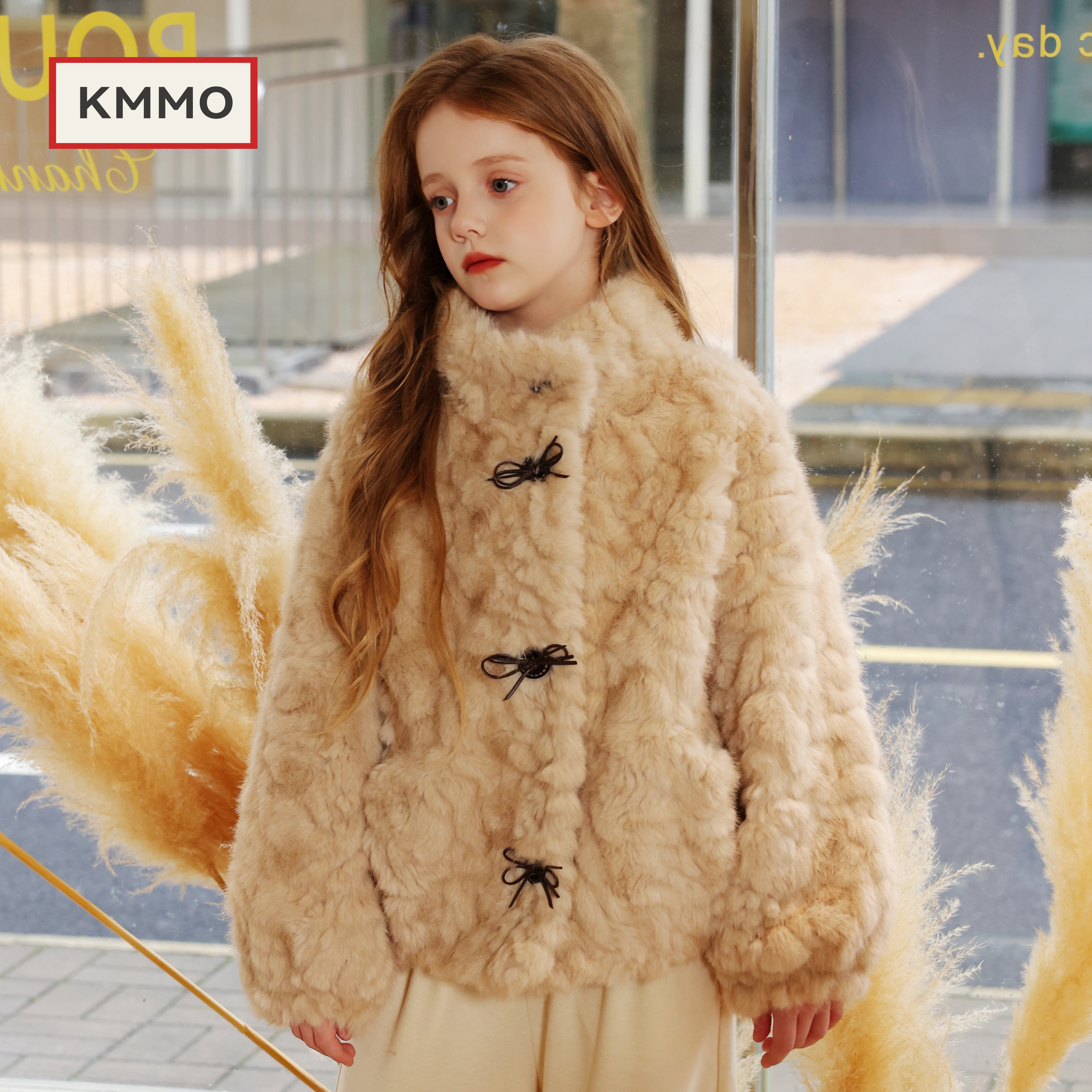 KMMO女童湖羊皮毛一体短款外套