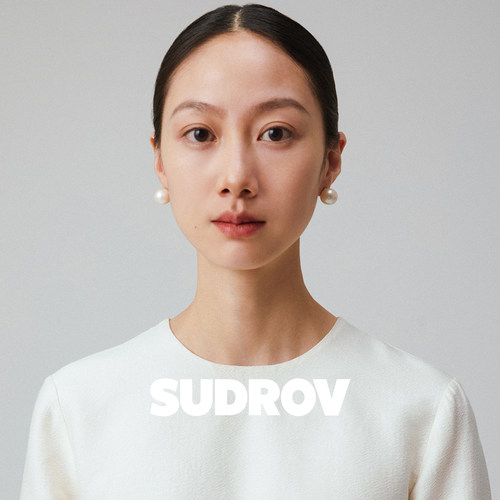 SUDROV素觉925银近正圆珍珠耳饰