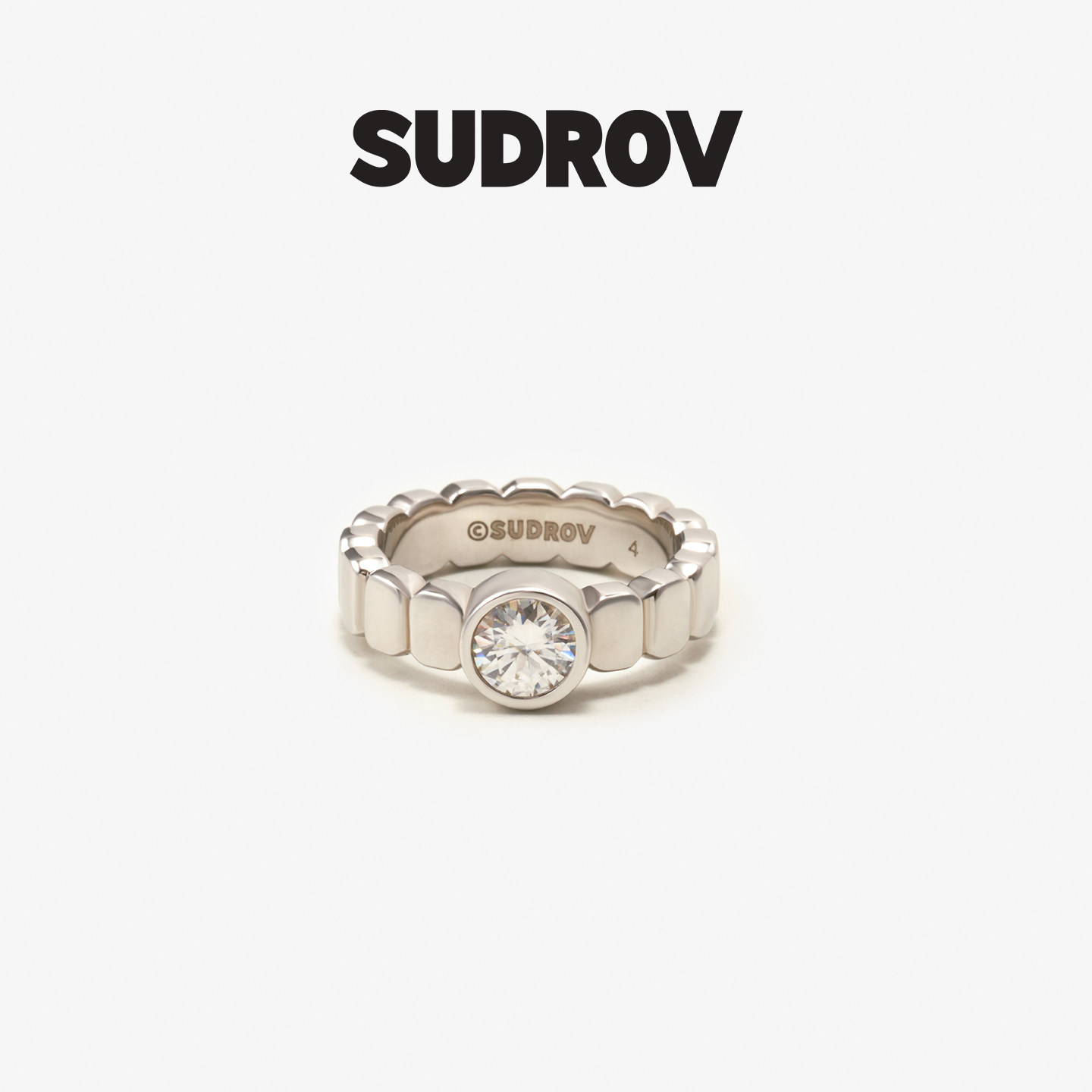 SUDROV素觉莫桑石925银尾戒图片