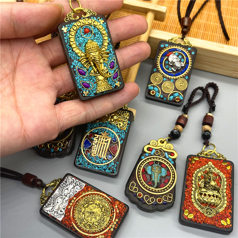 西藏特色纪念品檀木手工唐卡吊坠