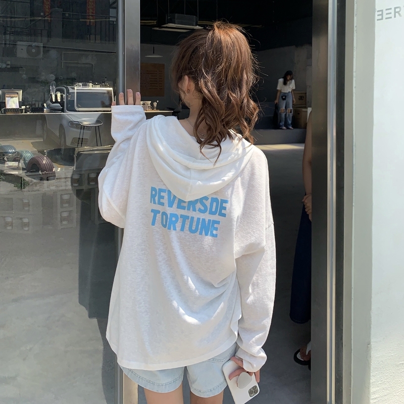 Real price letter printing pullover, sunscreen, women's summer and Korean loose long sleeve thin hooded top