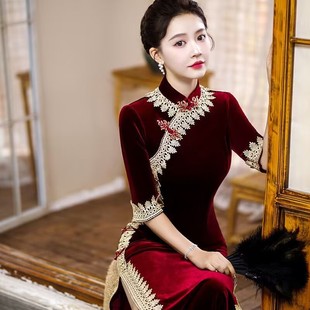 新款中国风旗袍丝绒花边中袖酒红高档贵夫人日常改良长款连衣裙春
