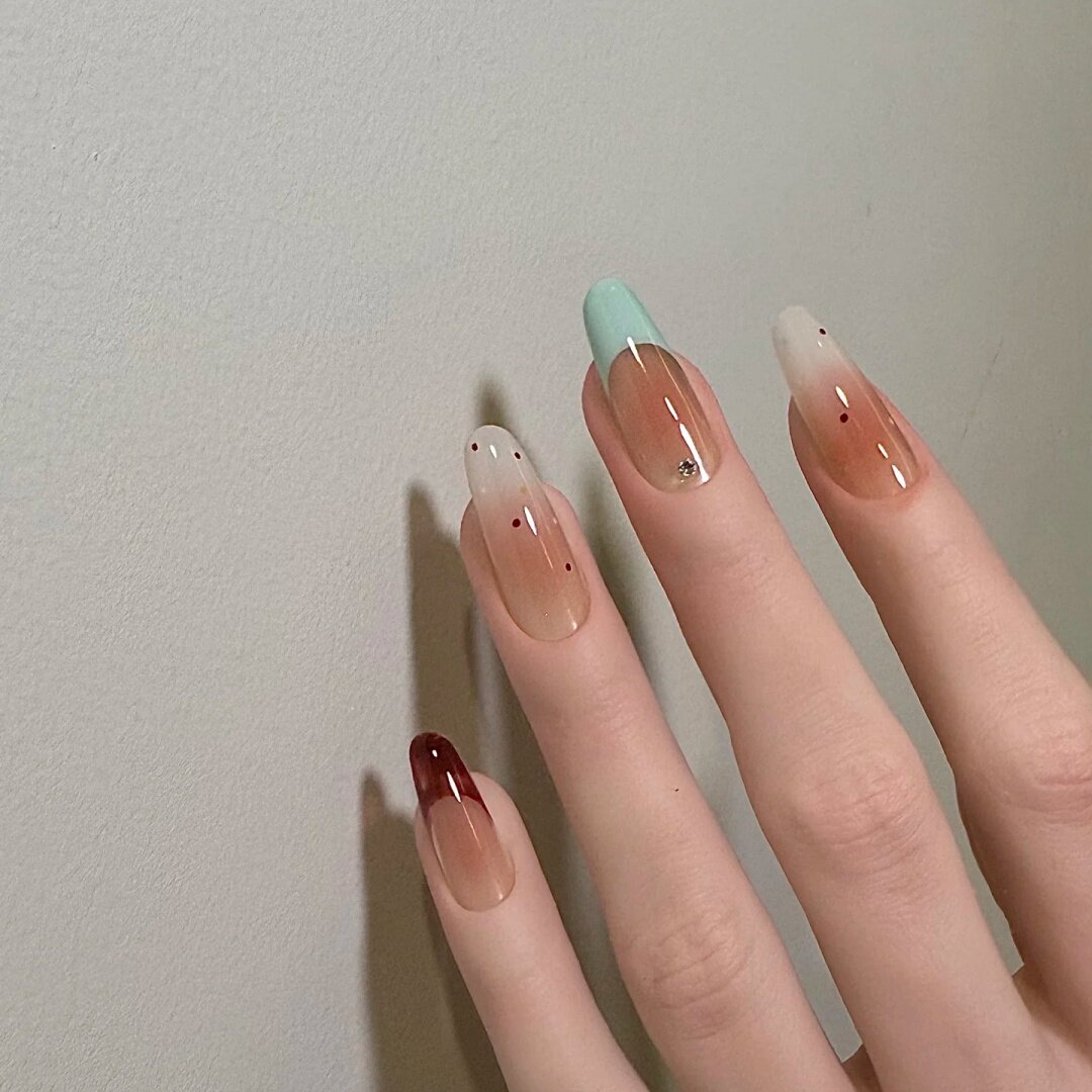 手工定制成品穿戴甲手工美甲新款七彩祥云显白光疗假指甲贴片孕妇