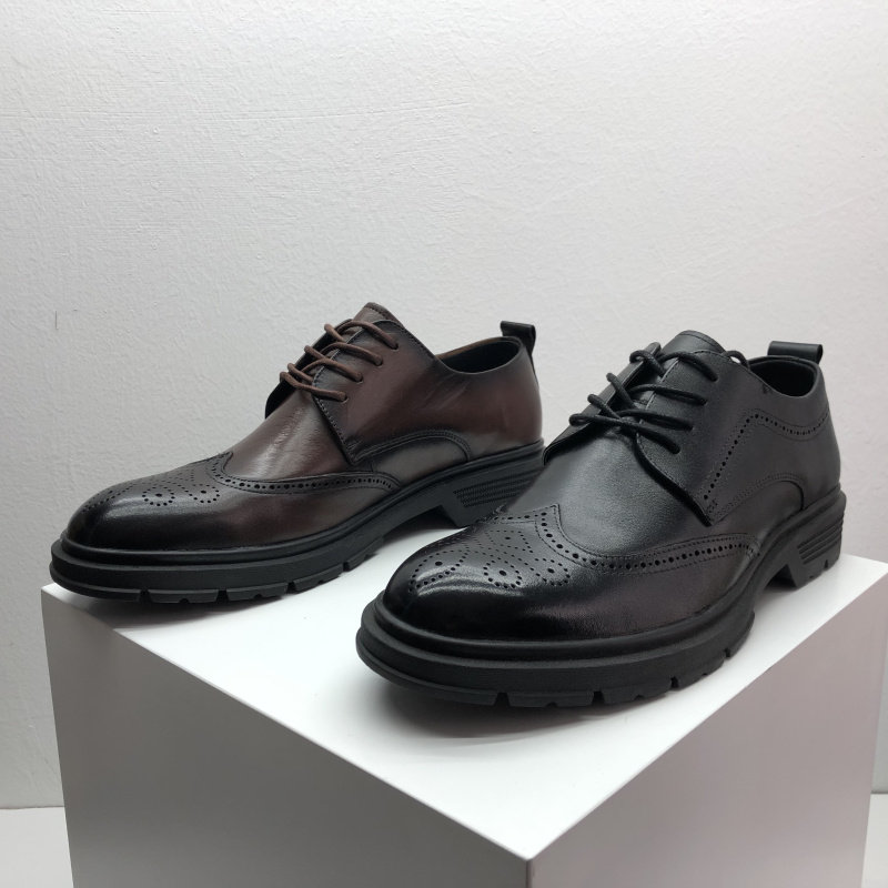 FACTORY DIRECT  OF SPRING NEW BRITISH FASHION CARVED CASUAL DRESS LEATHER SHOES FLAT HEEL LACE-UP MENS SHOES